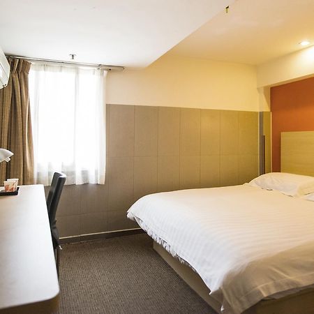 Motel Zhenjiang Jiefang Road מראה חיצוני תמונה