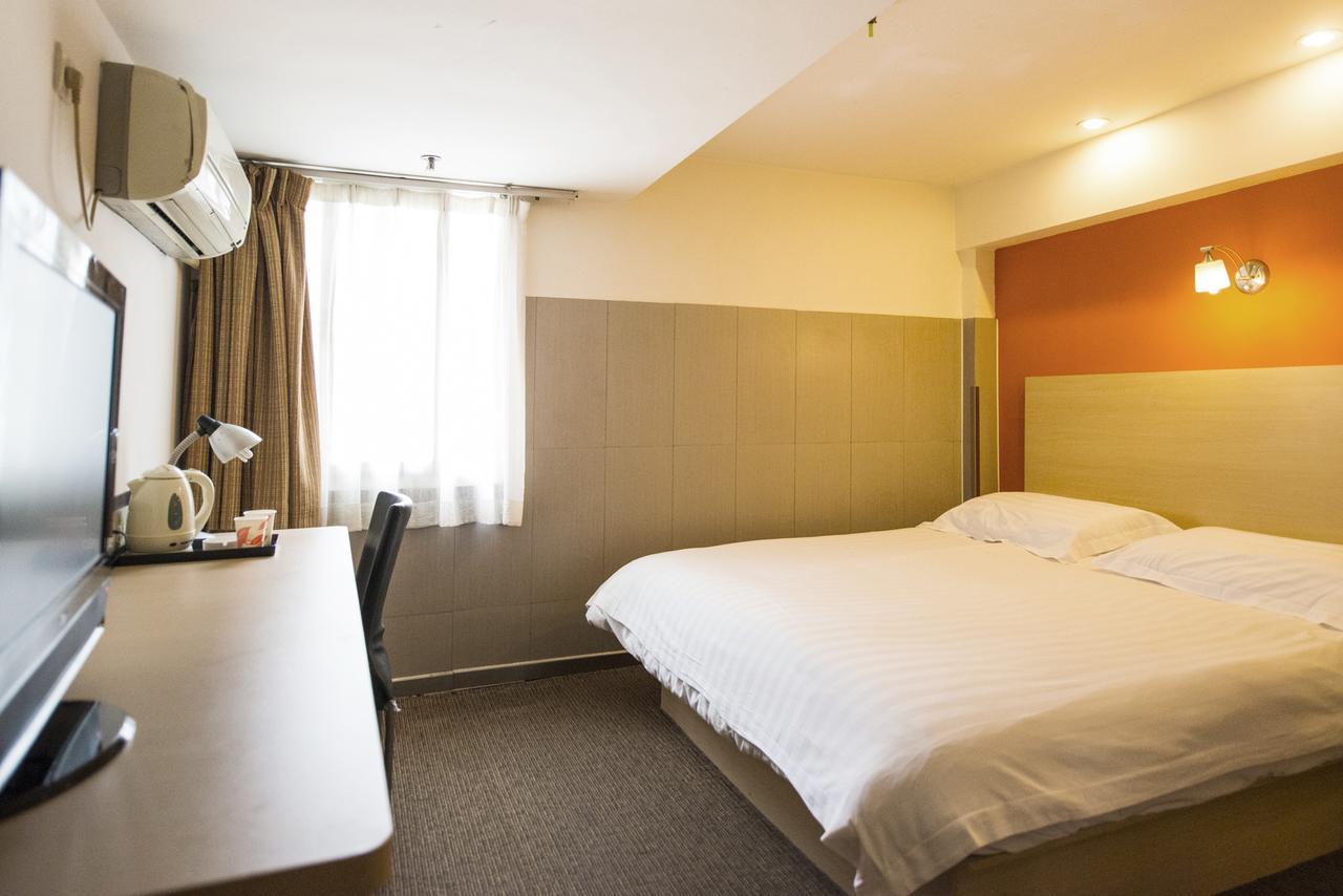 Motel Zhenjiang Jiefang Road מראה חיצוני תמונה