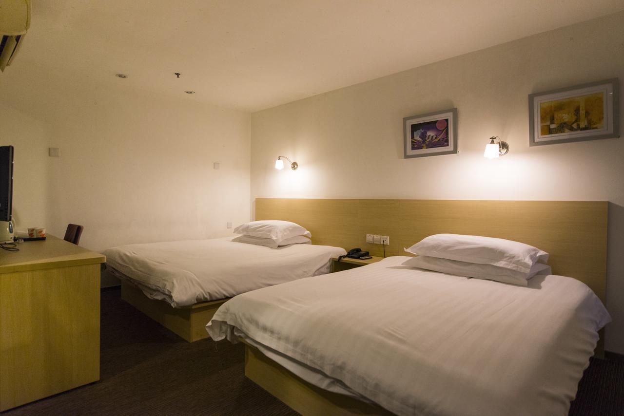 Motel Zhenjiang Jiefang Road מראה חיצוני תמונה