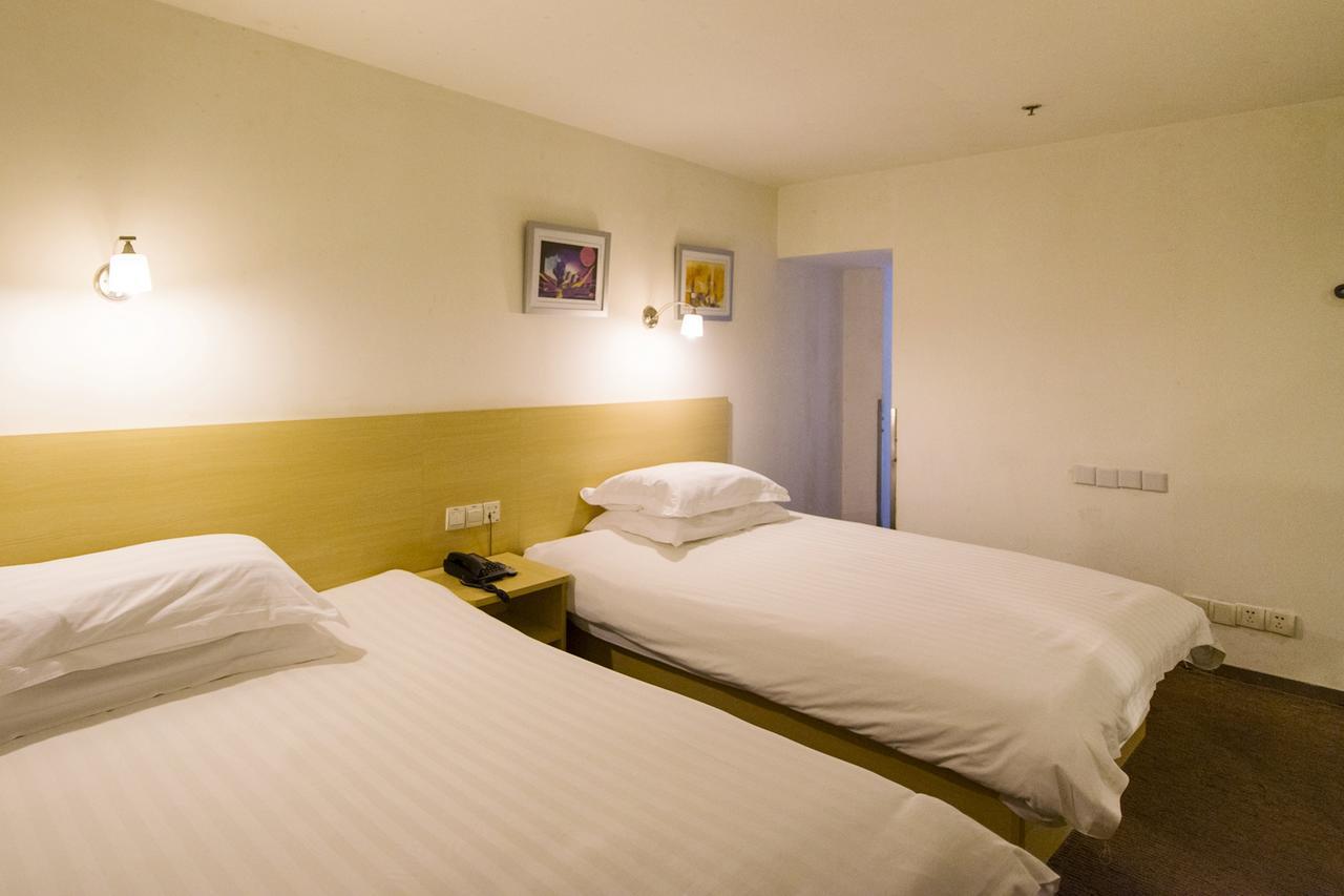 Motel Zhenjiang Jiefang Road מראה חיצוני תמונה